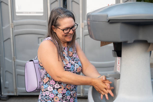 Best Emergency porta potty rental  in Crestview, FL